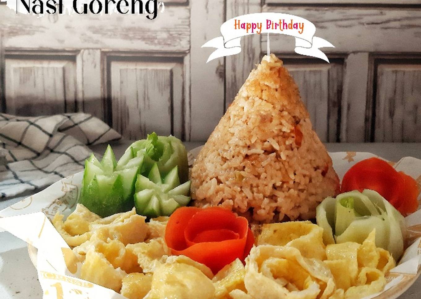 Tumpeng Nasi Goreng