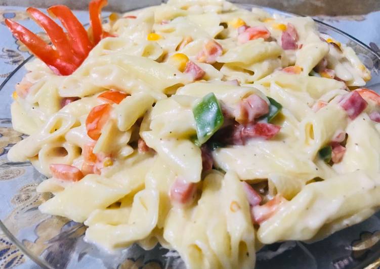 White sauce pasta