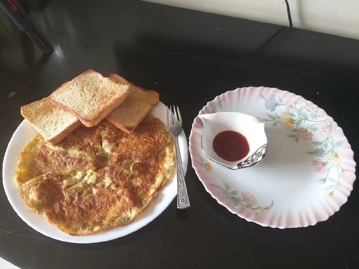 Easy Steps to Prepare Spanish omelet the Can Spoil the Tongue Really delicious