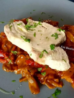 Una foto de Atún en salsa de leche de coco