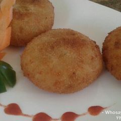 A picture of Whosayna’s Kheema Patties.