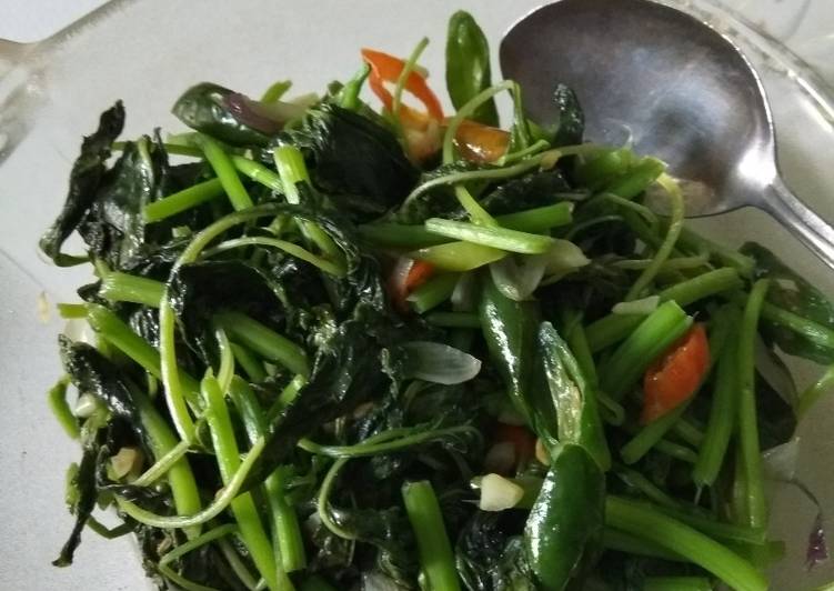 Resep Tumis bayam 🤤, Bikin Ngiler