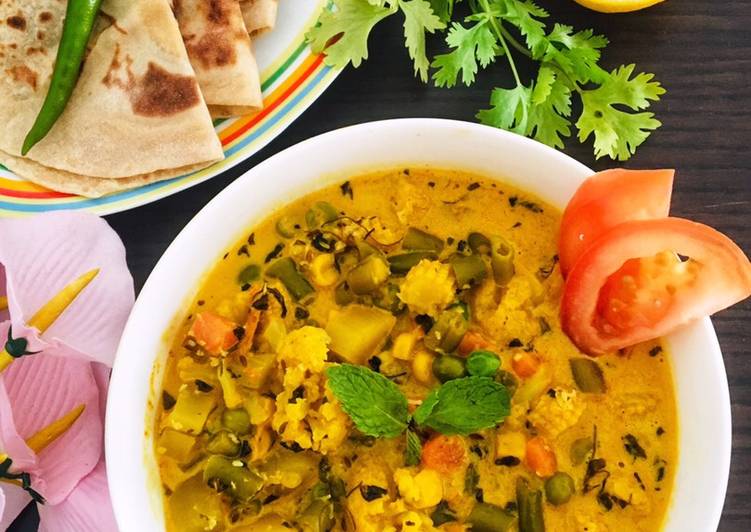 Recipe of Quick Vegan mixed veggies curry