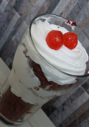 A picture of Cake parfait.