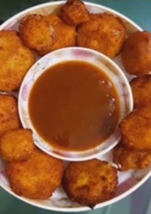 A picture of Stuffed onion rings.