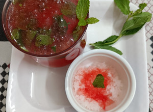 A picture of Gond katira rose water.