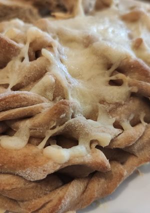 Une photo de 🌺 Calzone fou-fou(tout)