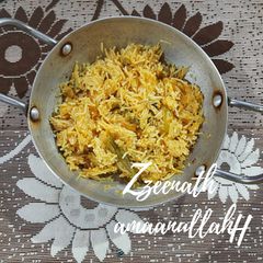 A picture of Cheesy Rice Vermicelli or Sevaiyan.