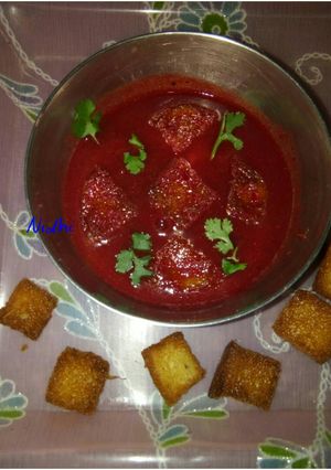 A picture of Tomato soup.