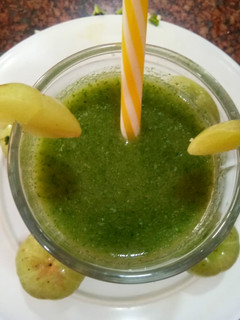 આમળાનું જ્યુસ(Amla juice recipe in Gujarati) રેસીપી મુખ્ય ફોટો