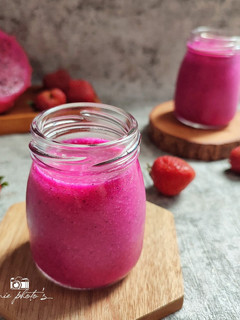 Foto resep Smoothies Buah Naga Mix Strawberry