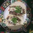Tortillas con ensalada y Bisteck