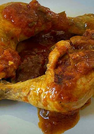 Una foto de Pollo con tomate