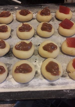 Una foto de Ojitos de membrillo y dulce de leche