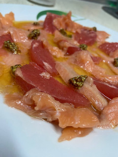 Una foto de Carpaccio de trucha