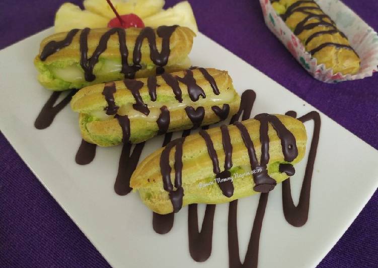 Eclair Pandan Vla Nanas