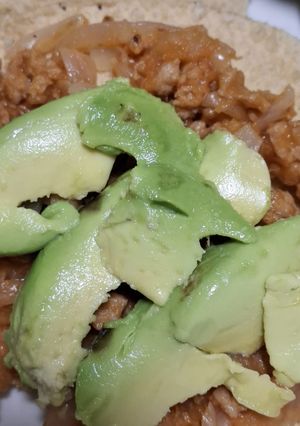 Una foto de Tinga de soya y col (repollo)