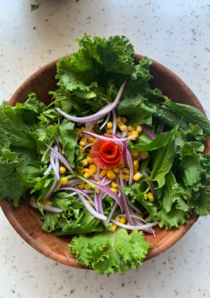Una foto de Ensalada de hojas verdes
