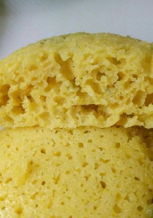 A picture of Makai ke aate ki idli.