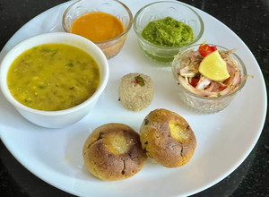 A picture of OATS DAL BAATI (VEGAN).