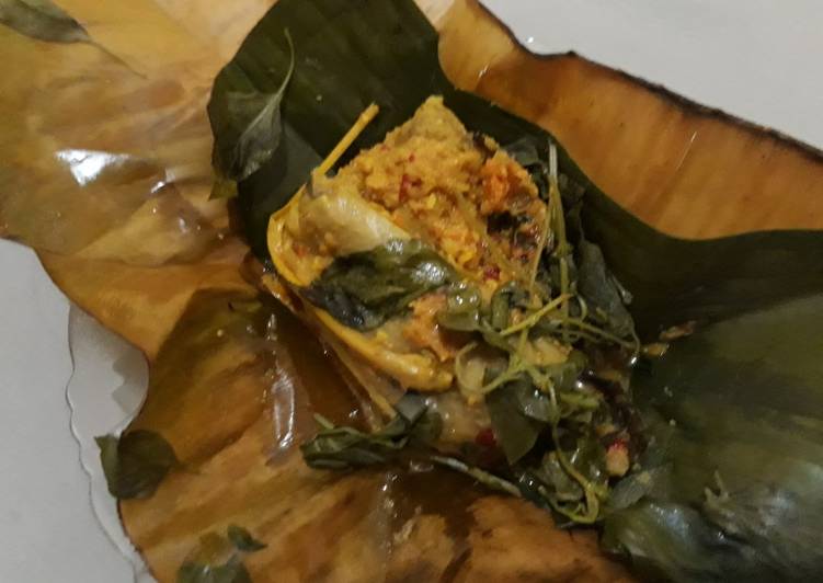 6. Pepes Ayam Kemangi non MSG 😊