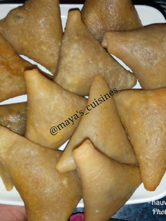 A picture of Pastry samosa.