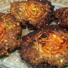 A picture of Chapli kabab.