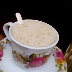 A picture of Home made oats.