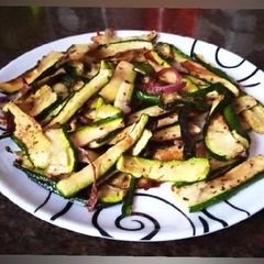 Zucchini onion chips A picture of Zucchini onion chips.