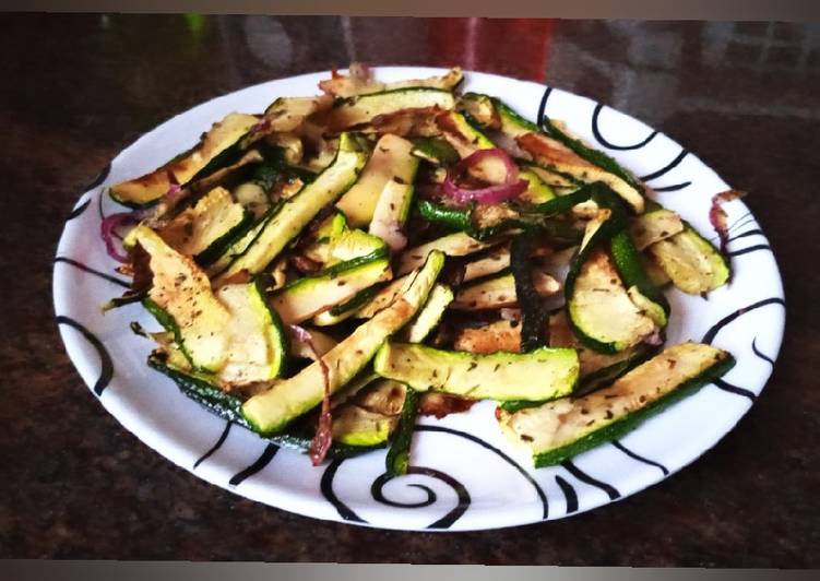 Simple Way to Prepare Award-winning Zucchini onion chips