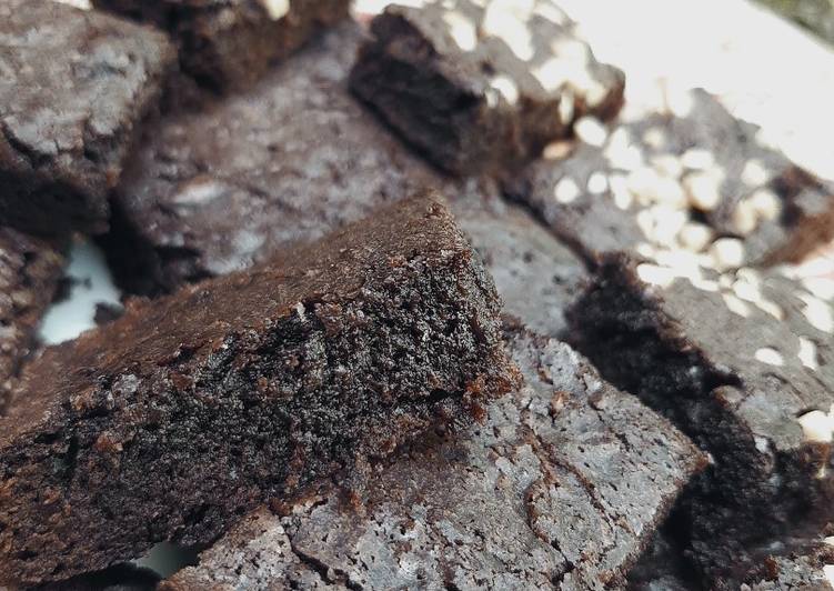 08. Fudge Brownies