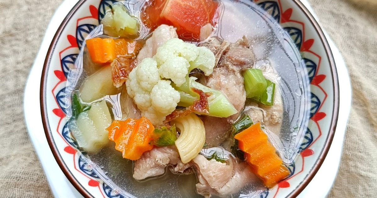 Sop Ayam Macaroni Jahe