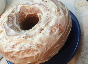 Una foto de Torta de zanahoria con chocolate blanco