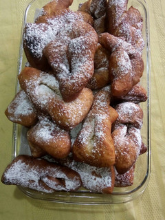 Una foto de Calzones rotos chilenos 👏👏