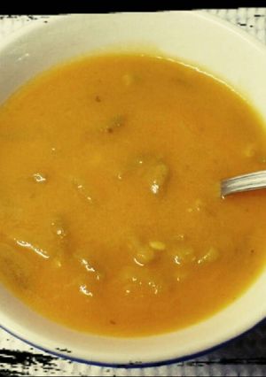 A picture of Green Bean and Egg Soup.