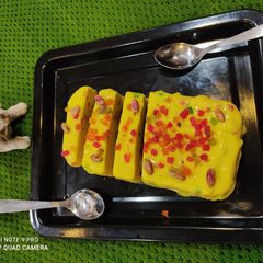 A picture of Mango ice cream.