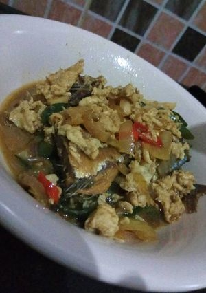 Foto resep Tumis ikan asin peda dan telur