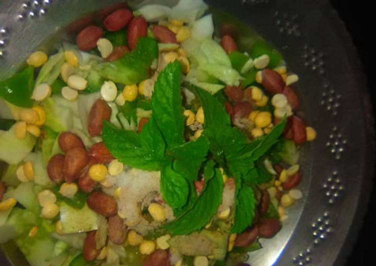 Recipe of Perfect Mix-mint-leaves-salad
