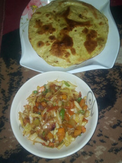 A picture of Bakhri with veg sauce.