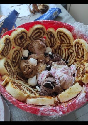 Una foto de Postre helado de pionono súper fácil