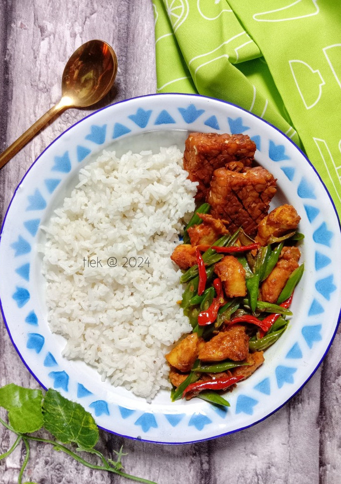 Foto resep Ayam Goreng Kunyit