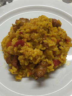 Una foto de Arroz con conejo