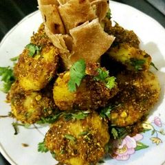 A picture of Dry masala arbi.