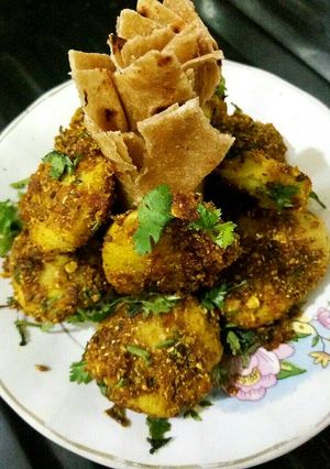 A picture of Dry masala arbi.