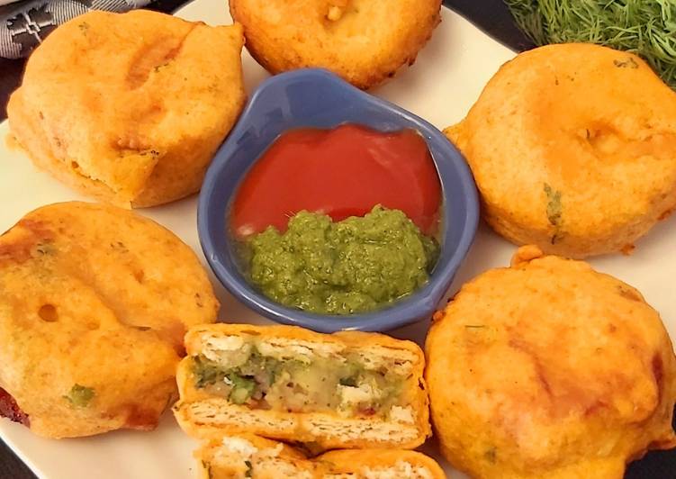 Stuffed Biscuit Pakodas Stuffed Biscuit Pakodas
