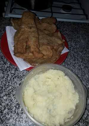 Una foto de Filete en milanesas con puré