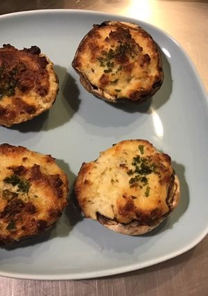 Une photo de Champignons farcis cream cheese et tête de moine
