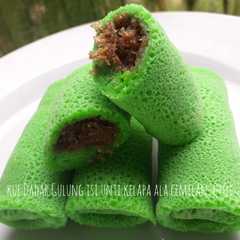 รูปของ Dadar Gulung isi unti kelapa