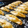 Empanadas de cordero y mandioca