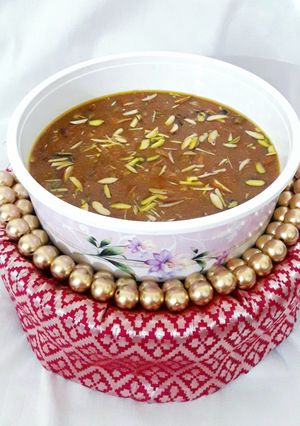 ઢીલો મોહનથાળ (Soft Mohanthal Recipe In Gujarati) રેસીપી મુખ્ય ફોટો